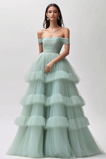 Robe longue de bal en tulle vert clair à volants et à épaules dénudées